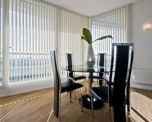 Aluminum_alloy_sliding_window_with_screen